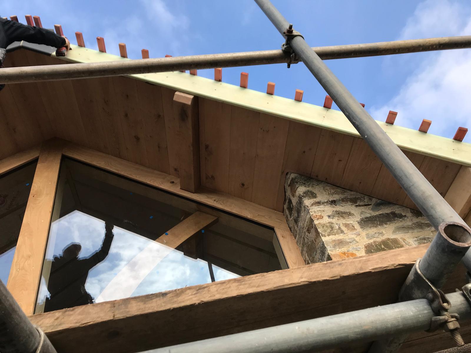 Curved oak braces behind the gable glazing, Oak-Framed Farmhouse Extension, JLG Construction Services
