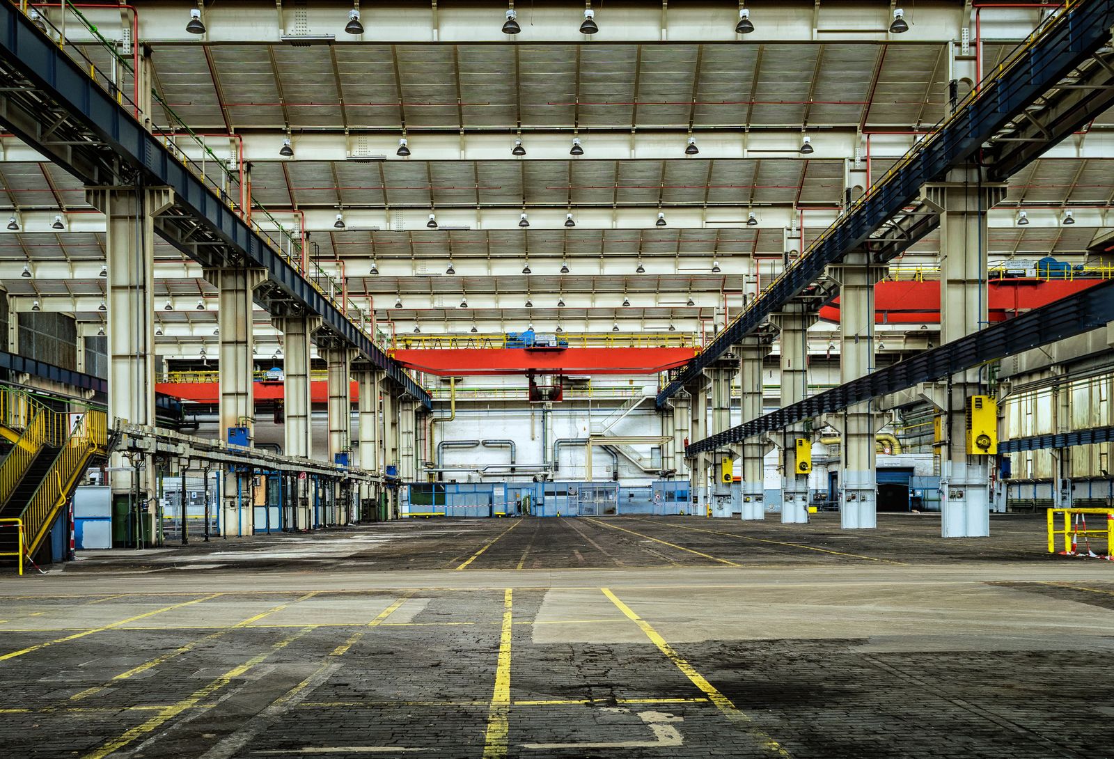 Industrial warehouse internal fit-out